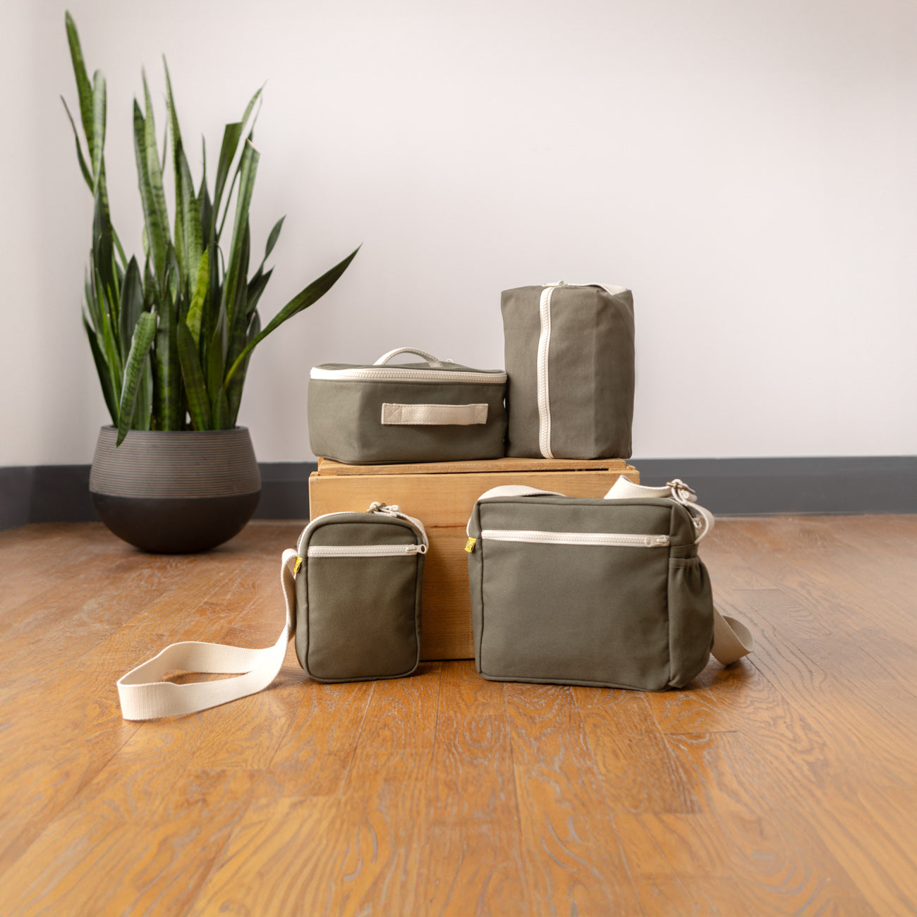 Variety of dark olive bags by Fluf