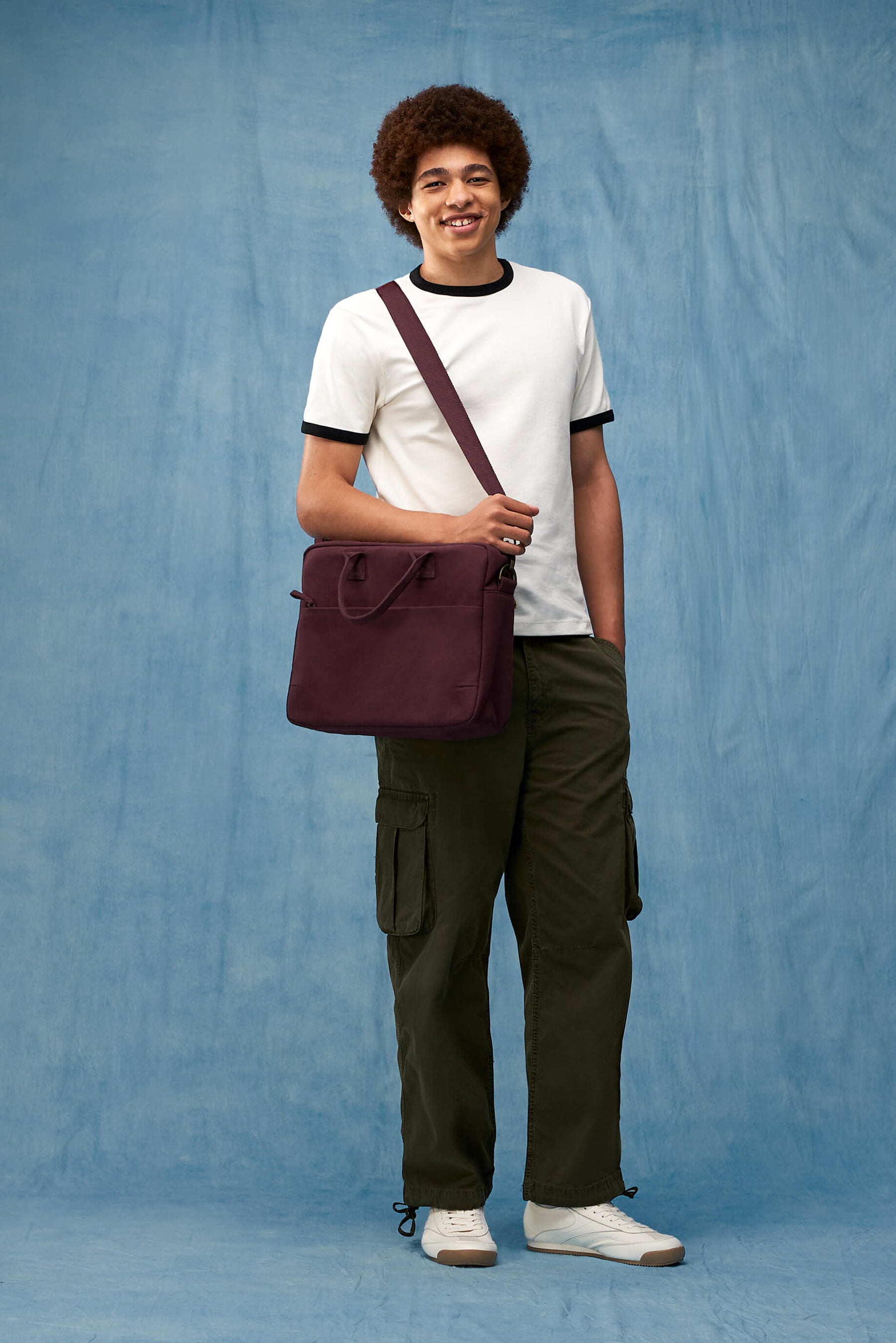 Laptop Messenger - Fig