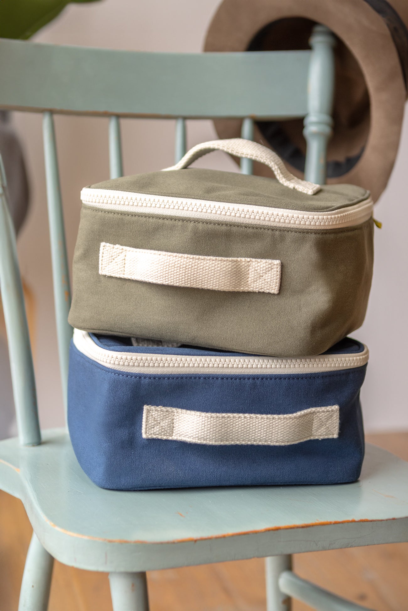 Dark Olive and Blue Fluf Insulated Square Lunch Bags