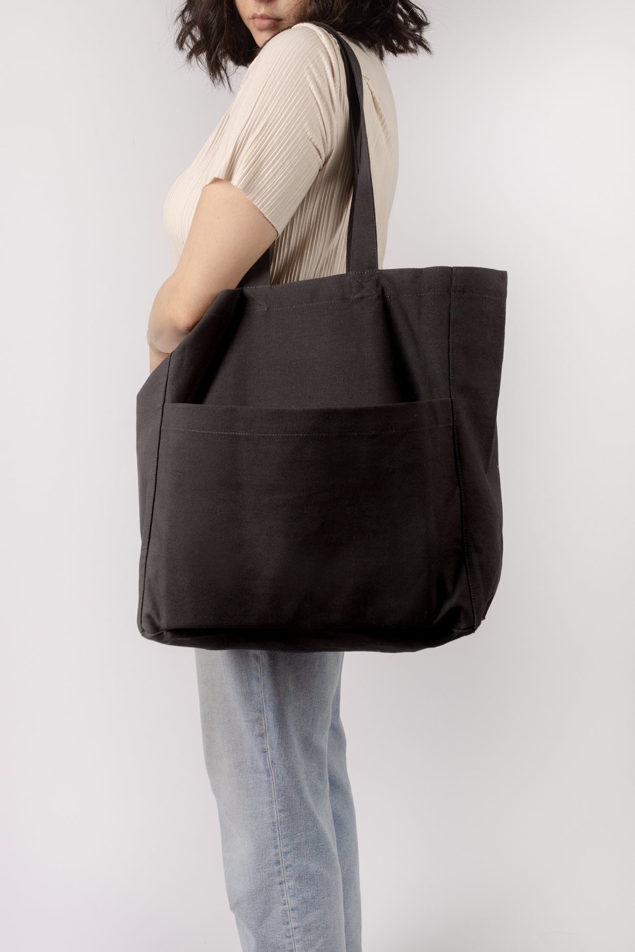 Box Tote - Carbon